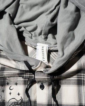 WESTFALL / PRINTED PATCH HOODED FLANNEL OVERSHIRT WHITE
