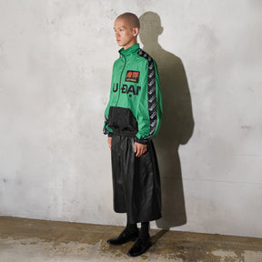 <span style="color: #f50b0b;">Last One</span> 
LU'U DAN / WINDBREAKER L-D RACING GREEN