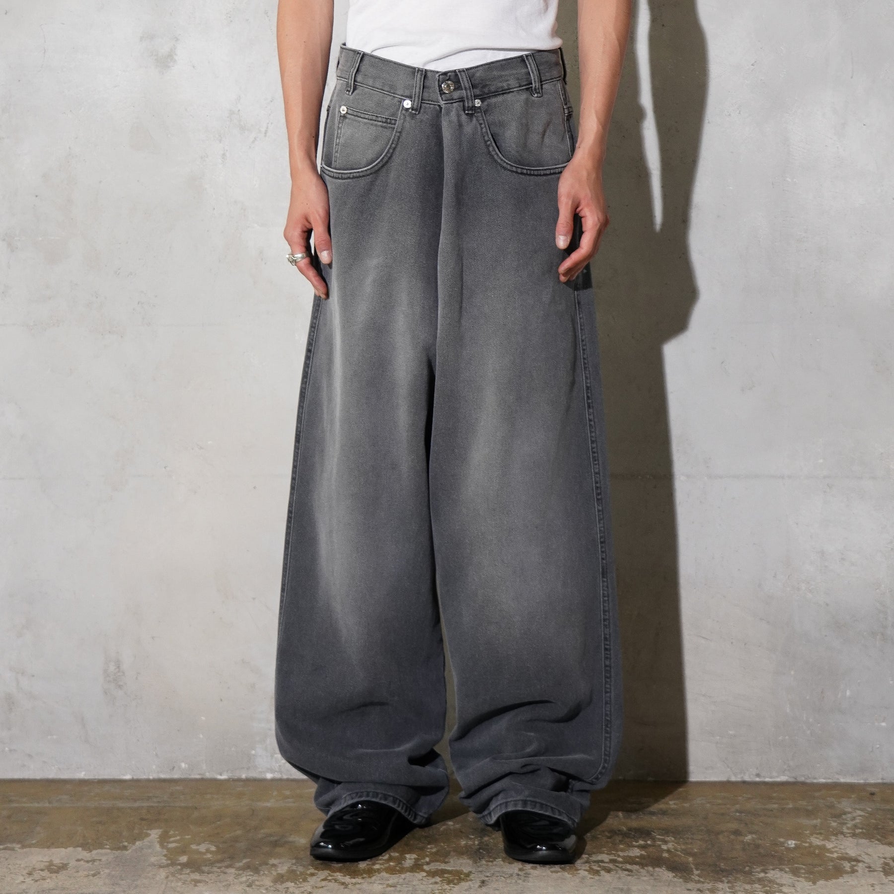 LU'U DAN / KRISS KROSS JEANS OUTCAST GREY