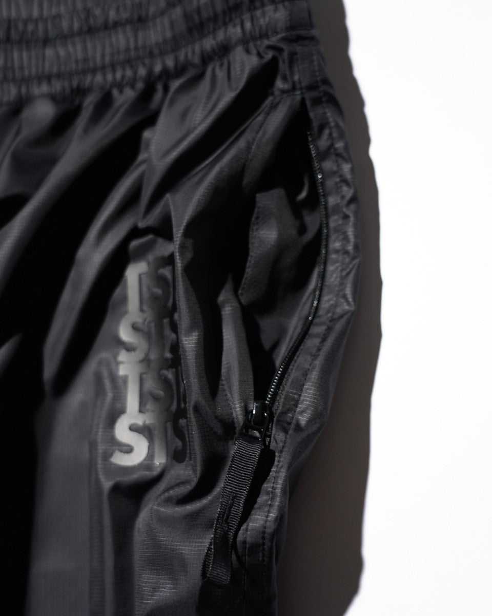 <span style="color: #f50b0b;">Last One</span> TSTS / RECYCLED POLYESTER WIND PANTS BLACK