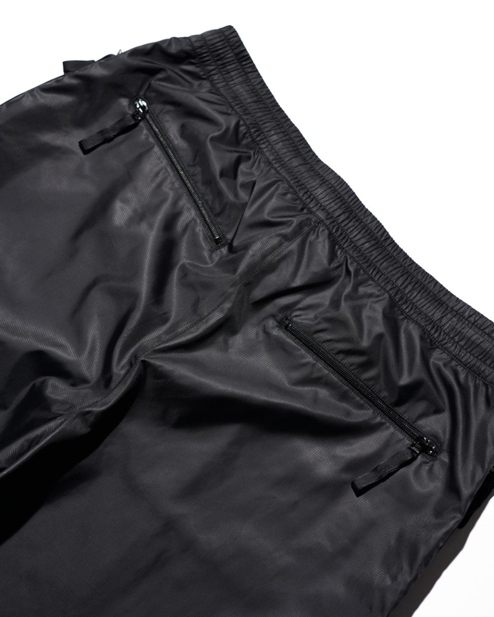 <span style="color: #f50b0b;">Last One</span> TSTS / RECYCLED POLYESTER WIND PANTS BLACK