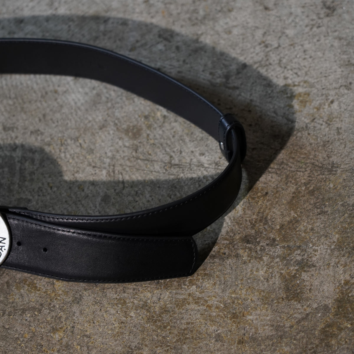 <span style="color: #f50b0b;">Last One</span> 
LU'U DAN / TWISTED SNAKE COWBOY BELT BLACK