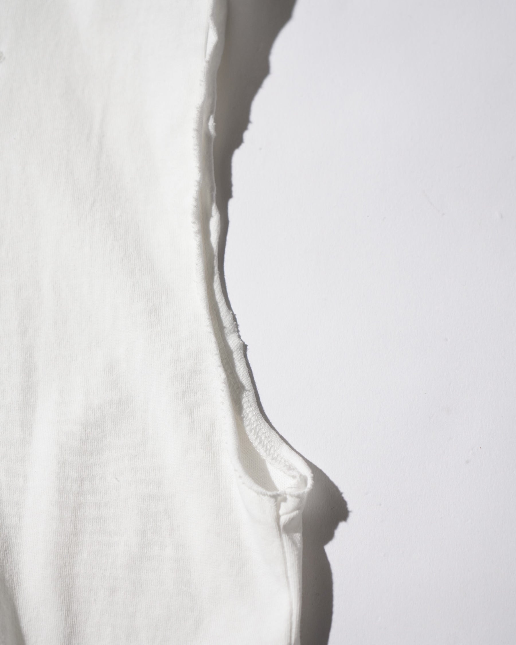 【EXCLUSIVE】TEPPEI FURUYAMA / NO SLEEVE T-SHIRT WHITE