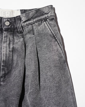 ERL / UNISEX PLEATED JEANS WOVEN BLACK