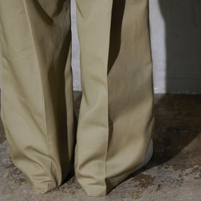 WHATEVERWORKS / PLEATED PANTS KHAKI