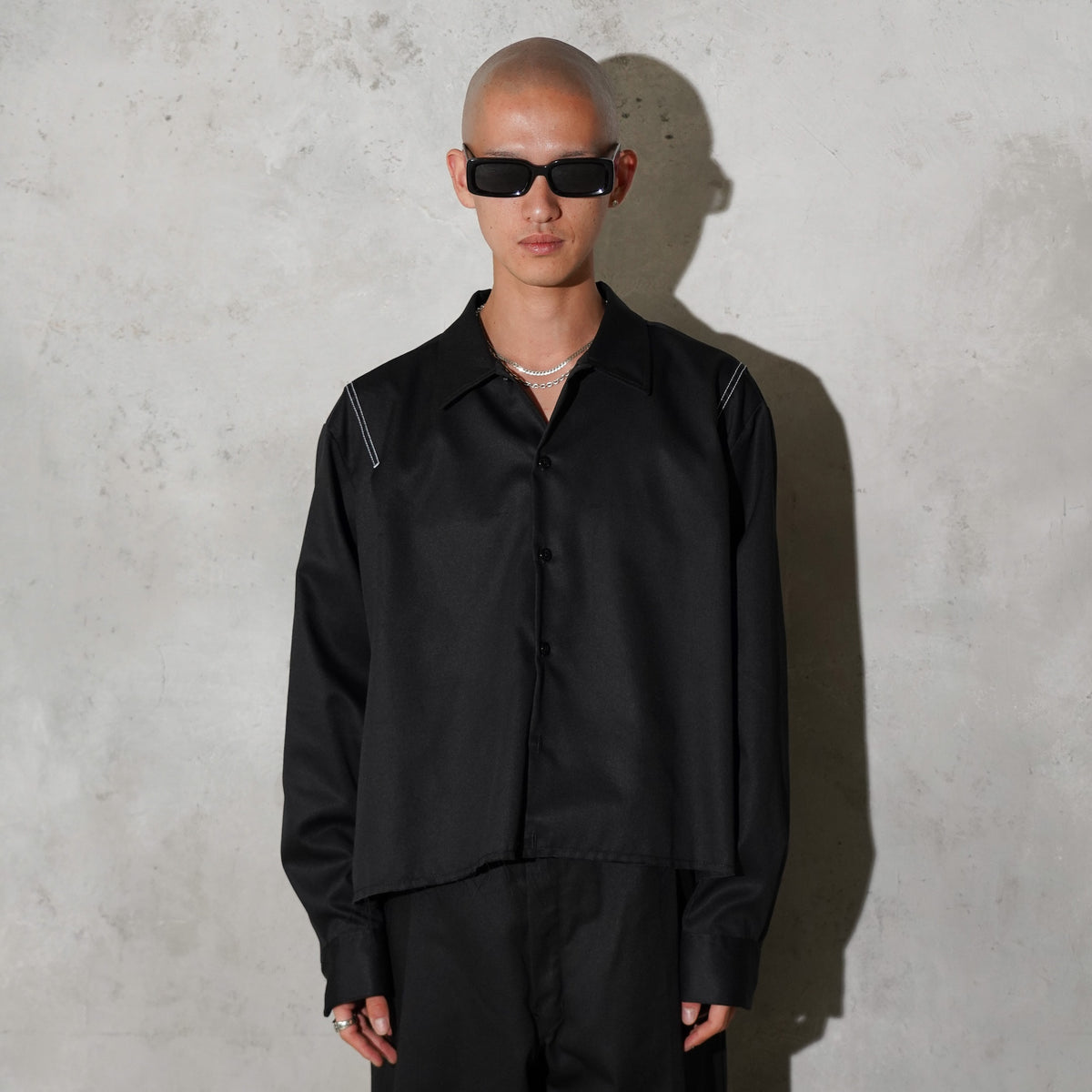 <span style="color: #ff2a00;">Last One</span> WHATEVERWORKS / PLEATED LS SHIRT BLACK