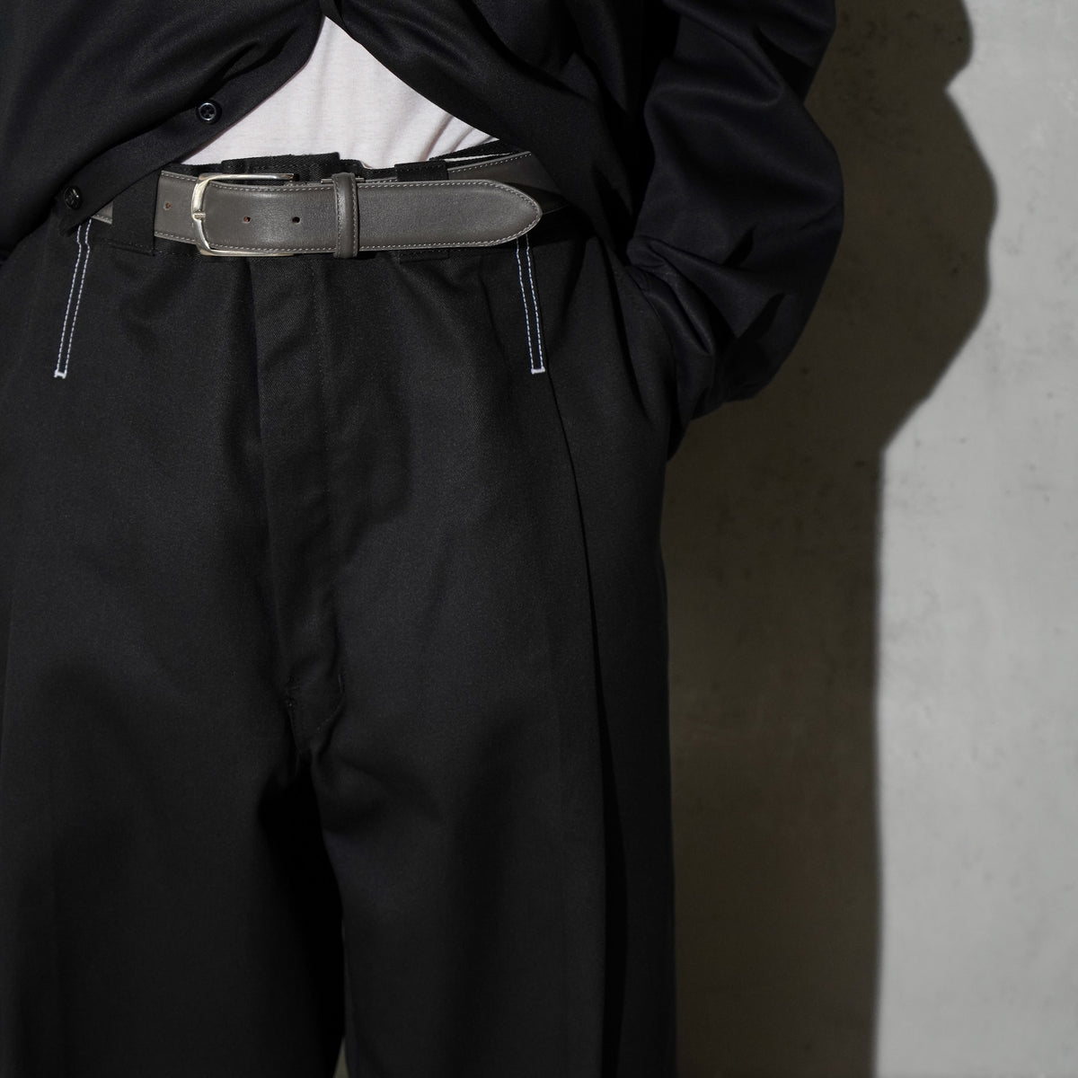 WHATEVERWORKS / PLEATED PANTS BLACK