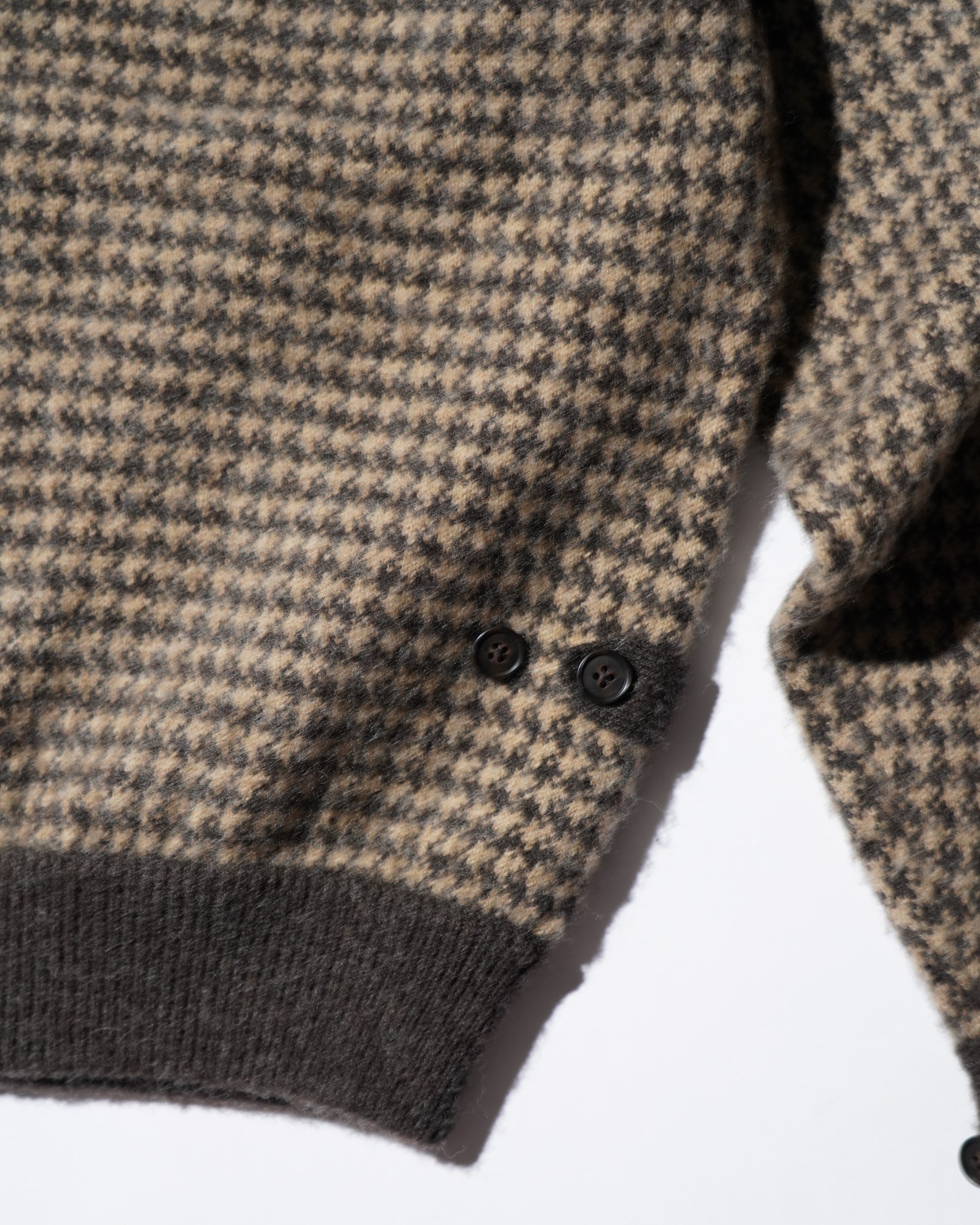 <span style="color: #f50b0b;">Last One</span> MEIAS / WOOL JQ HARRINGTON KNIT JK BROWN