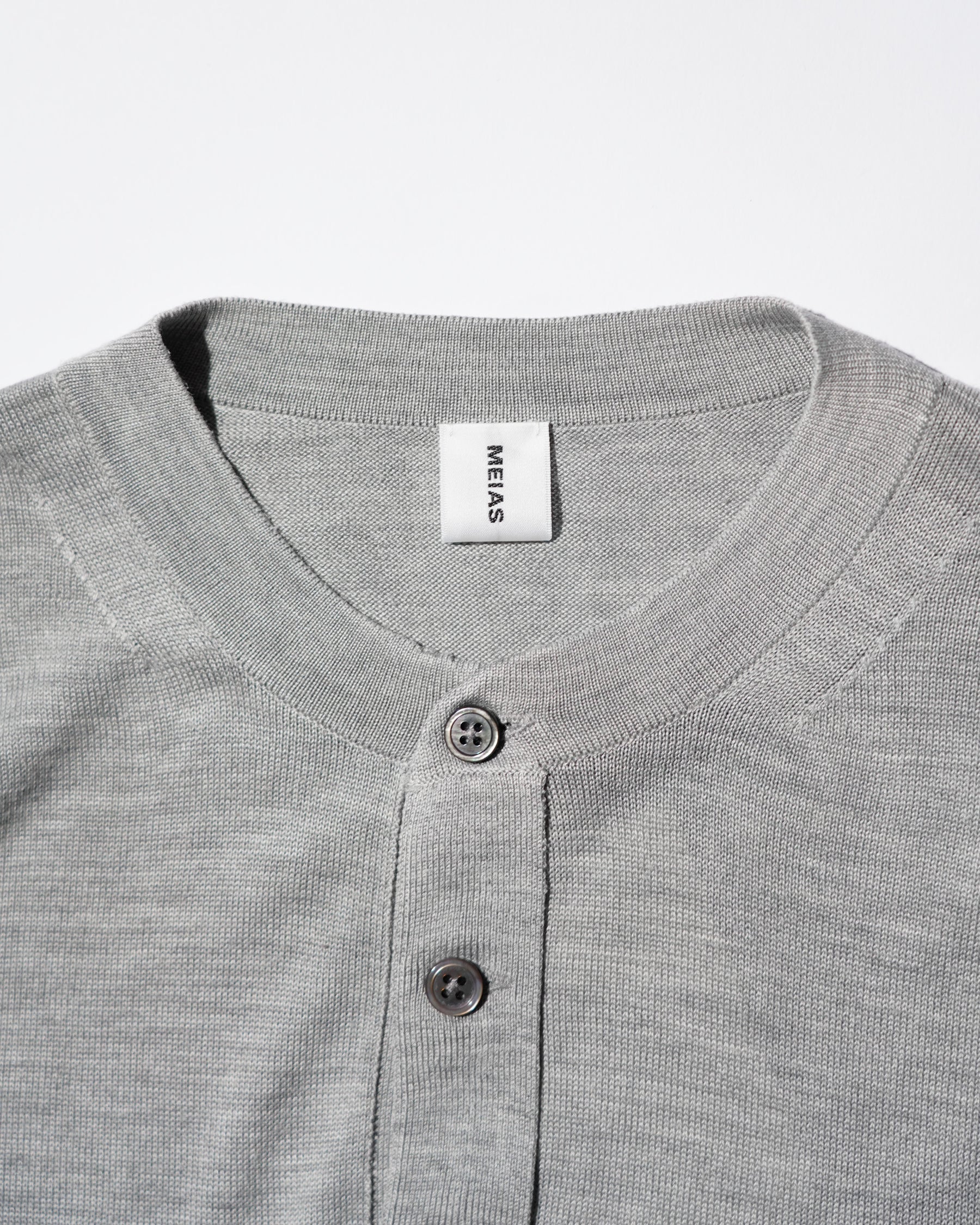 <span style="color: #f50b0b;">Last One</span> MEIAS / SILK HENLEY NECK PO T.GRAY