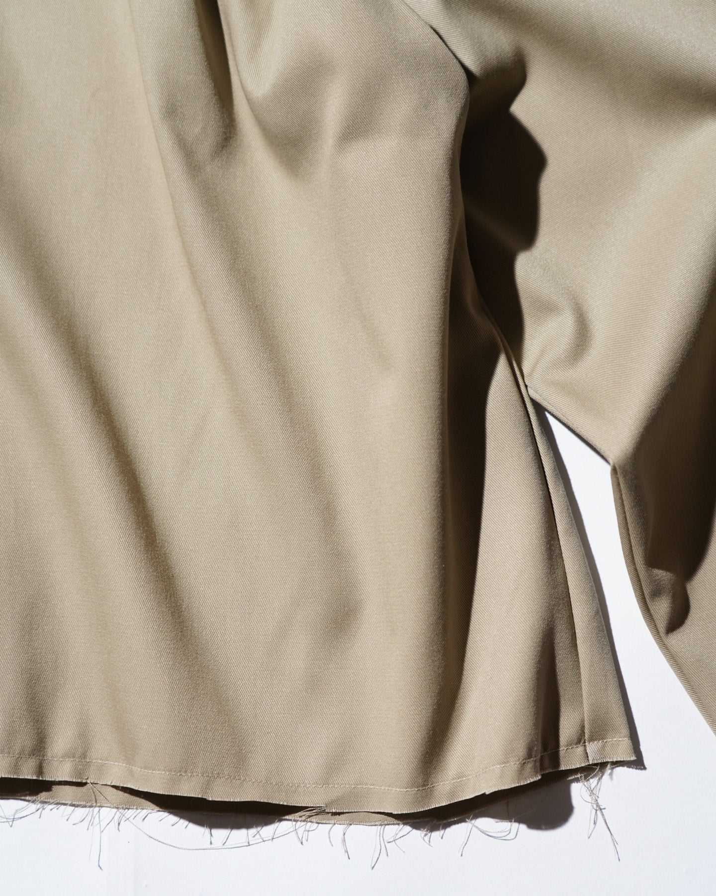 WHATEVERWORKS / PLEATED LS SHIRT KHAKI