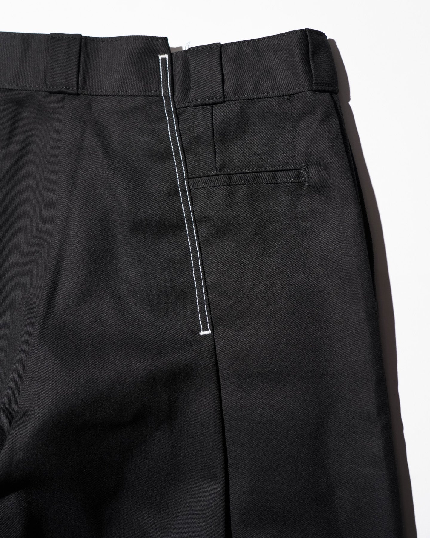 WHATEVERWORKS / PLEATED PANTS BLACK