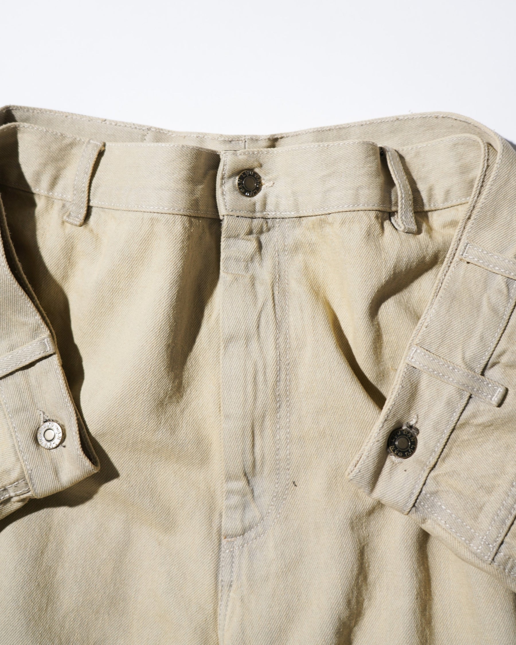 <span style="color: #f50b0b;">Last One</span> LU'U DAN / MAXI SHORTS WHITEWASHED