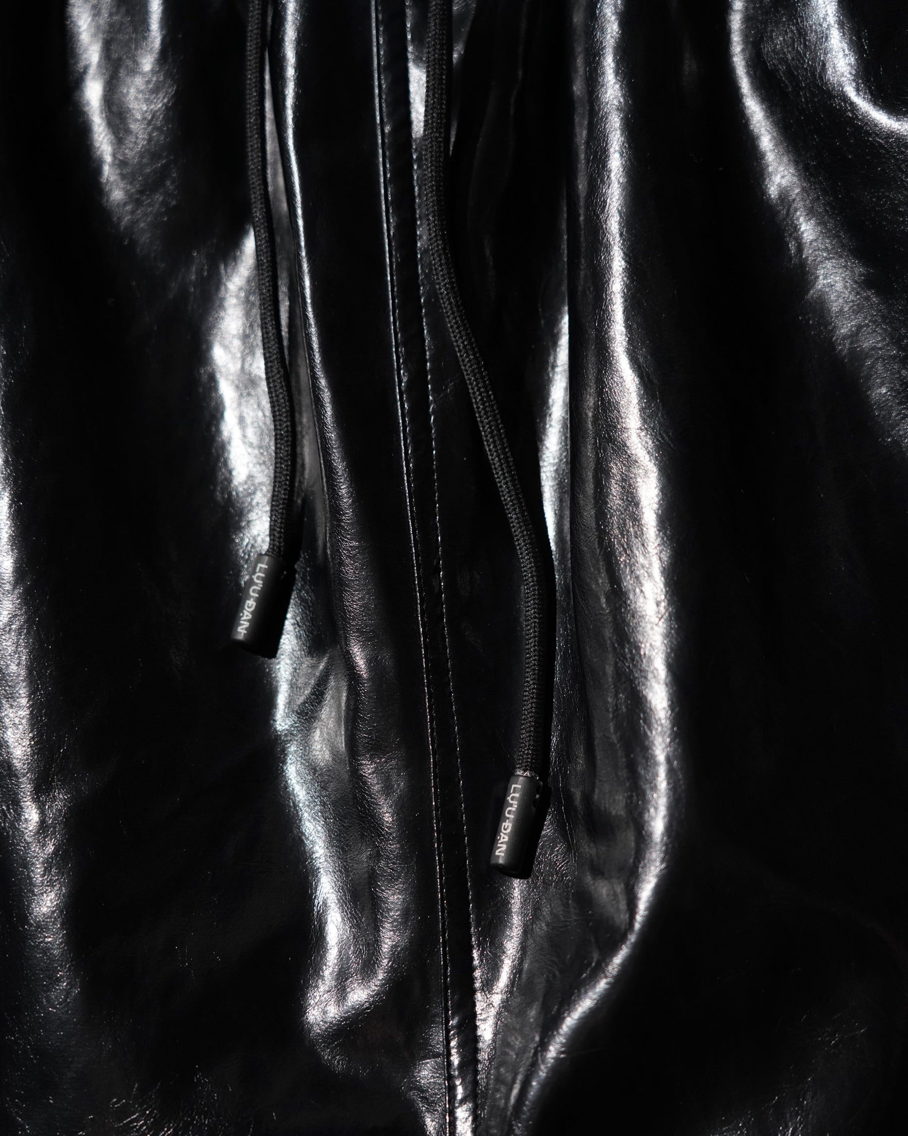 LUU_DAN_BBALL_SHORTS_BLACK_10