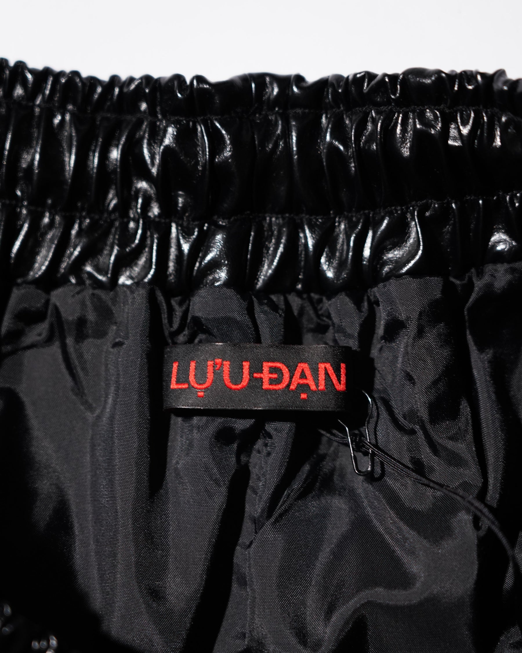 LUU_DAN_BBALL_SHORTS_BLACK_13