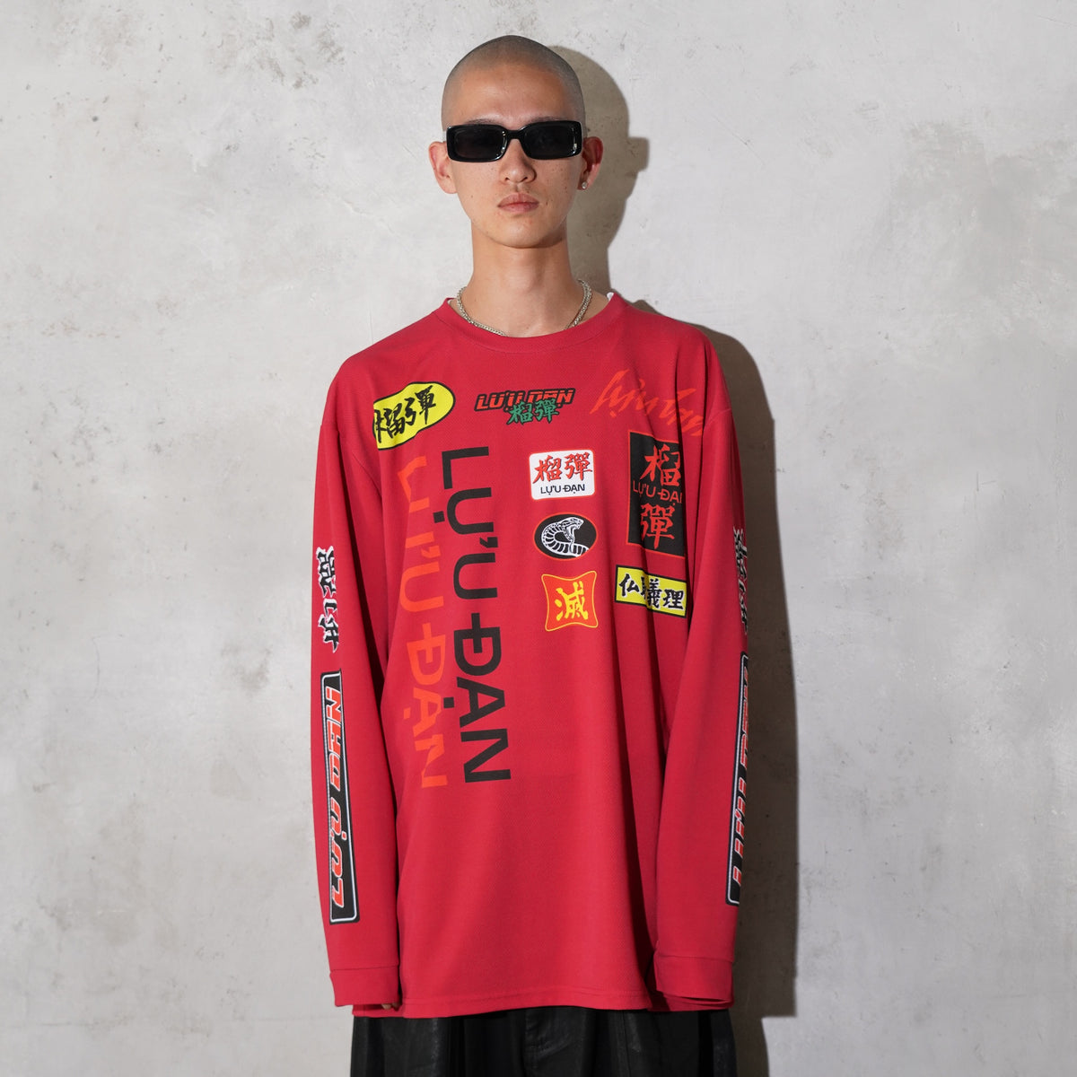 LUU_DAN_OVERSIZED_LONG_SLEEVE_TEE_1