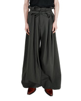 LU_U_DAN_SLACKER_MAXIS_MILITARY_GREY_1