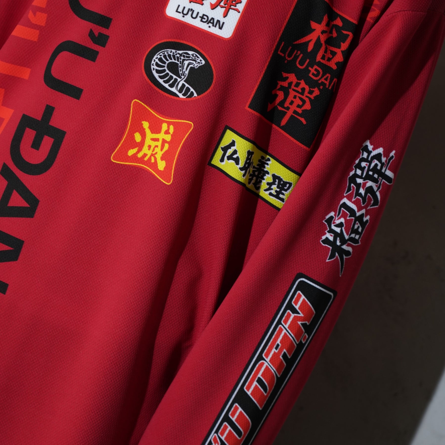 <span style="color: #f50b0b;">Last One</span> LU'U DAN / OVERSIZED LONG SLEEVE TEE BLOOD RED