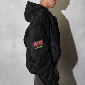 <span style="color: #f50b0b;">Last One</span> 
LU'U DAN / PATCH BOMBER BLACK