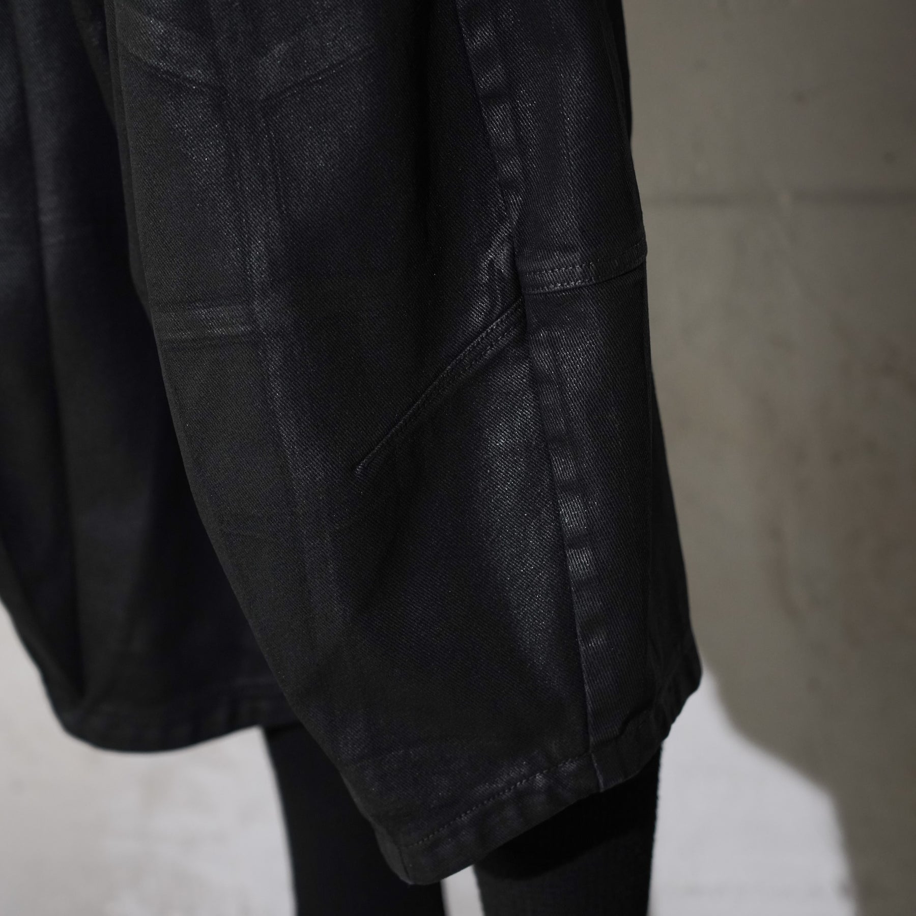 <span style="color: #f50b0b;">Last One</span> 
LU'U DAN / PUFFA SHORTS COATED BLACK