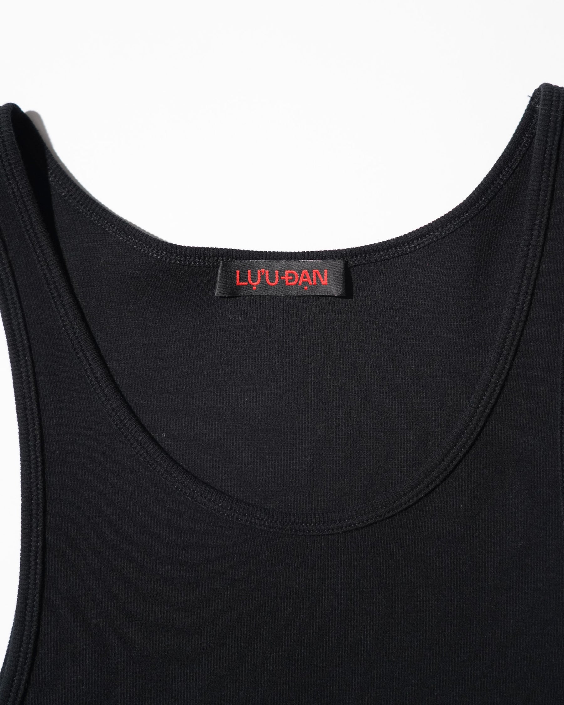 LU'U DAN / TANK TOP BLACK_3