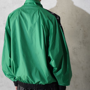 <span style="color: #f50b0b;">Last One</span> 
LU'U DAN / WINDBREAKER L-D RACING GREEN