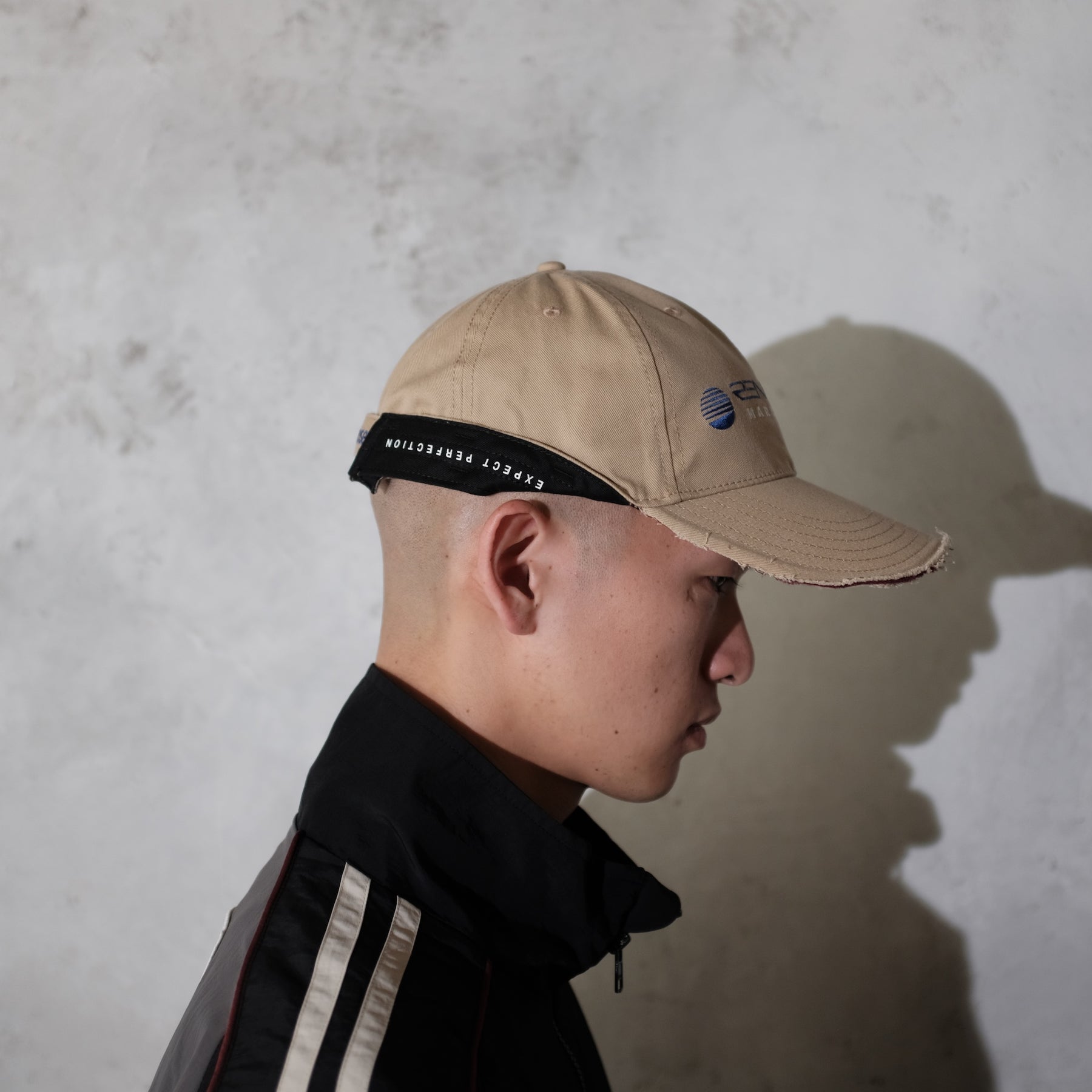 Martine Rose カットキャップ Martine Rose 【マーティンローズ】CUT PEAK CAP in CREAM