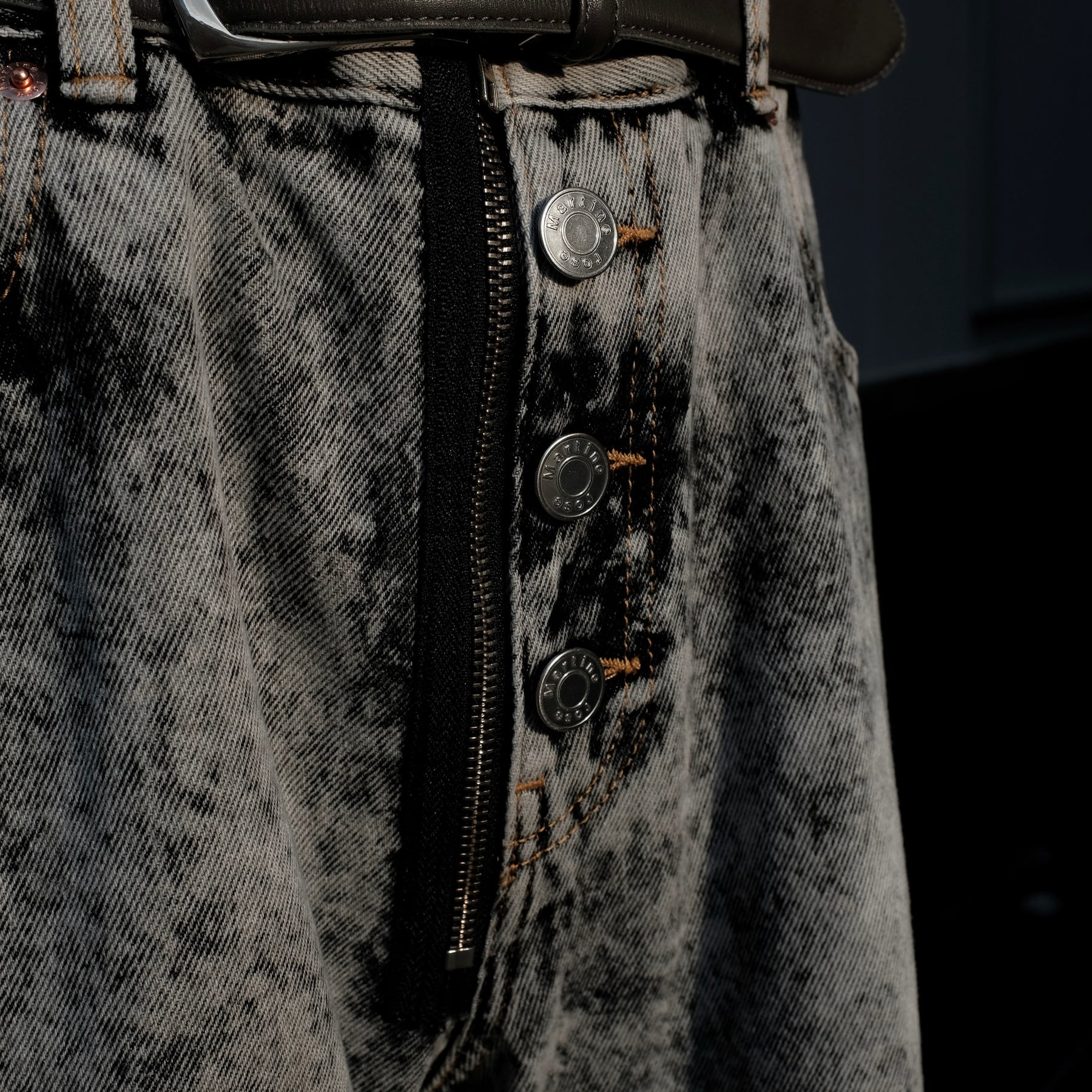 <span style="color: #f50b0b;">Last One</span> Martine Rose / ZIP HEM JEAN GREY ACID WASH