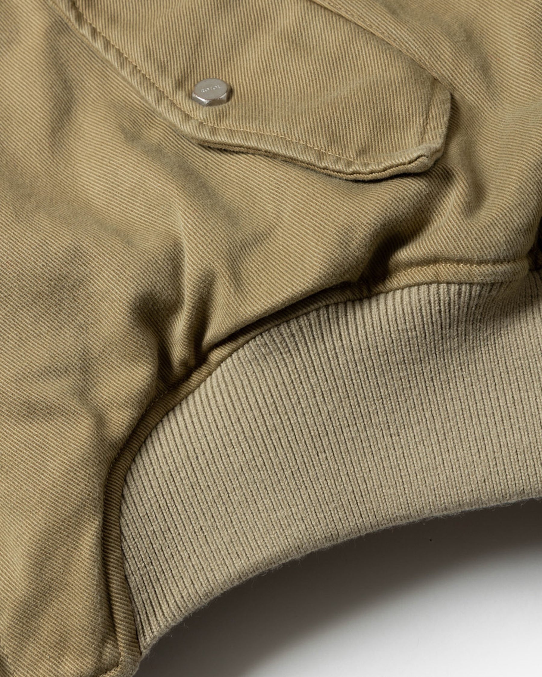 <span style="color: #f50b0b;">Last One</span> ROTOL / Sulfur Dye Twill Work Blouson KHAKI