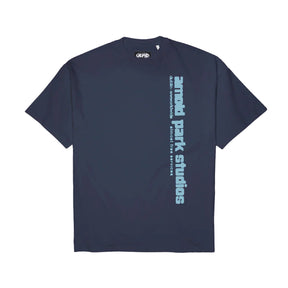 ARNOLD PARK STUDIOS / RAIN MAN SHORT SLEEVE NAVY