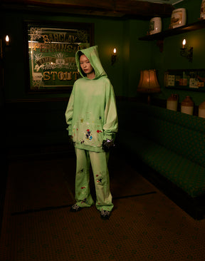 <span style="color: #f50b0b;">Last One</span> TENDER PERSON / PAINTING EMBROIDERY HOODIE MELON GREEN