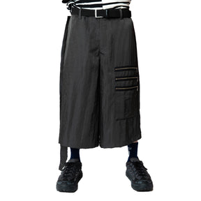 <span style="color: #ff2a00;">Last One</span> WESTFALL / TRIPLE ZIP POCKET 3/4 PANT CHARCOAL
