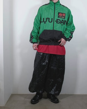 <span style="color: #f50b0b;">Last One</span> 
LU'U DAN / WINDBREAKER L-D RACING GREEN