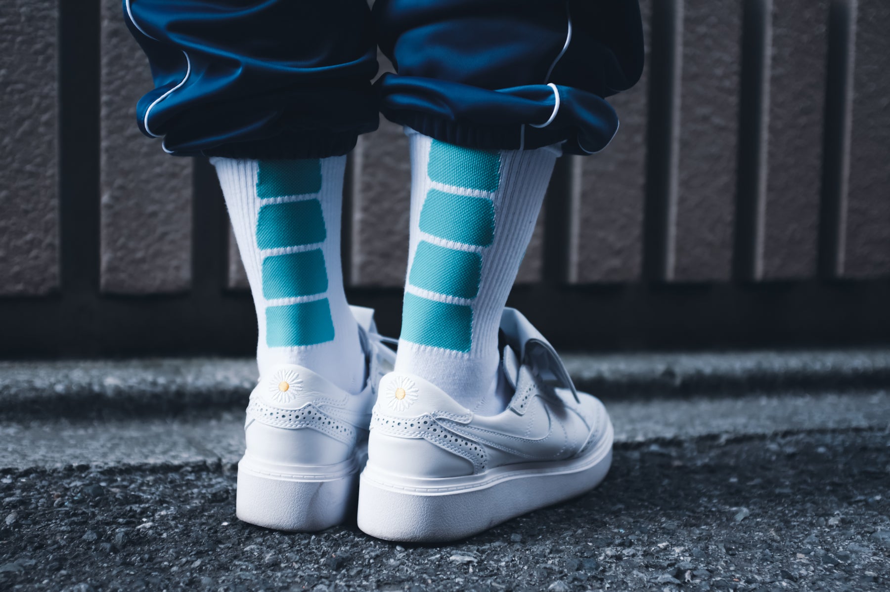WILLY CHAVARRIA / WILLY SOCKS OPTIC WHITE × SCUBA BLUE